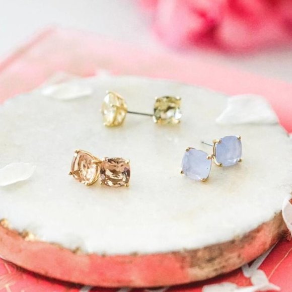 :: Stella & Dot Pink Luxe Studs - Picture 4 of 5